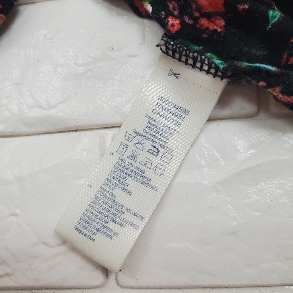 forever 21 black large junior sleeveless floral blouse ( 5 for $20 ) - Picture 6 of 7